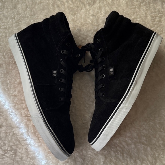 Harley-Davidson Black High-Top Sneakers - Picture 2 of 11